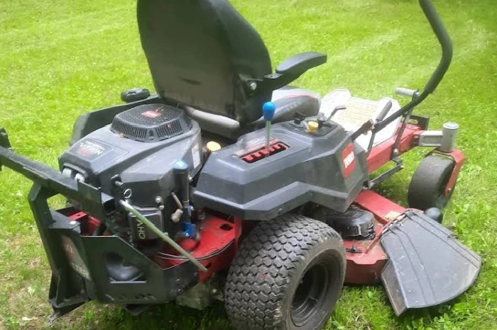 Commercial Lawn Mowing Commercial Lawn Mowing